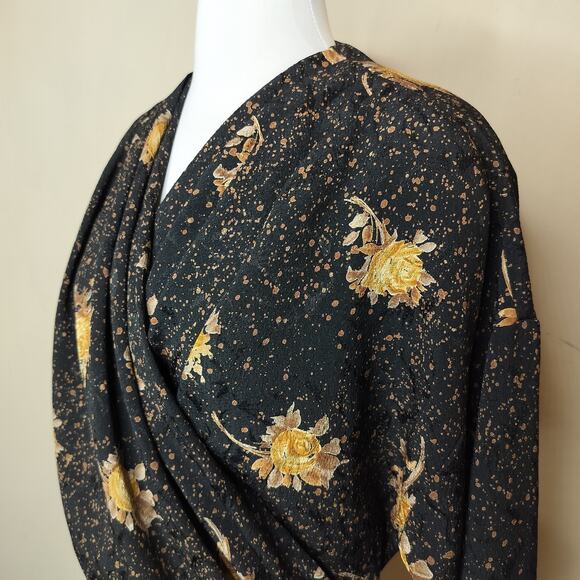 Pepe Floral Spotted Wrap Shirt Pleated Shoulder Long Sleeve - Picture 7 of 11